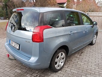 Peugeot 5008 1.6Hdi 84kw rok 4/2013 - 2