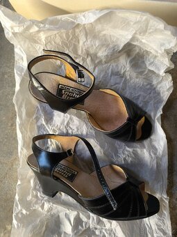 Prodám staré dámské boty - 2