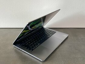 MacBook Pro 14" 2021 M1 Pro 500GB SSD / SG - 2