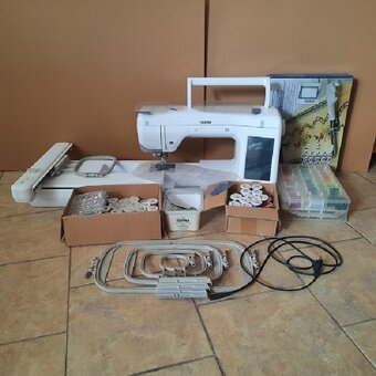 Prodám vyšívací Brother V3 + velké příslušenství - 2