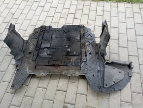 Kryt motoru Opel Vectra - 2
