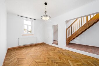 PRODEJ VELKÉHO BYTU 4+1, J. PLACHTY, ČESKÉ BUDĚJOVICE - 2