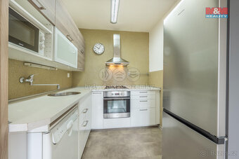 Prodej bytu 1+kk, 35 m², Kladno, ul. Americká - 2