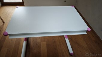 Rostoucí stůl 70x110cm, se šuplíkem - 2
