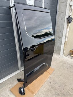 Posuvné dveře Opel Combo E levé, plné, kód barvy G7R - 2