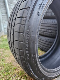 Letní pneu 225/40 r18 - 2