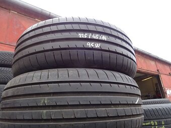 Letní pneu Goodyear, 225/45/19, 2 ks, 6,5 mm - 2