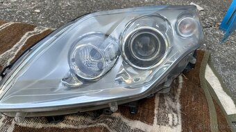 Renault Laguna 3 přední bi-xenon světla - 2