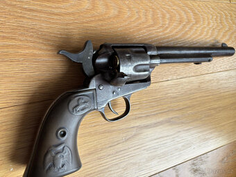 Colt SAA M1873 Peacemaker r.44-40 - 2