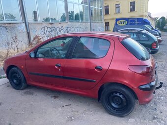 Peugeot 206 1.4HDI 50 KW. Rok 2003. Tažné - 2