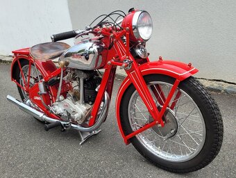 Jawa 350 OHV, rok 1936, odkryté ventily - 2