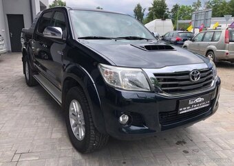 Toyota Hilux 2.5 D-4D nafta manuál 106 kw - 2