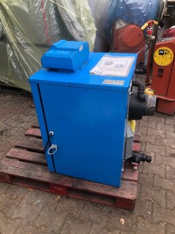 Prodám kotel na olej 35 -42 KW - 2
