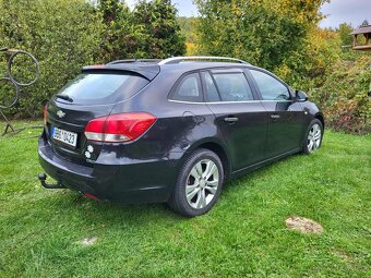 Chevrolet Cruze, rok 2014, combi, 1.9 TDi, 120 kW, nafta - 2