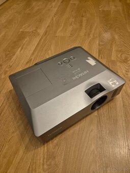 Projektor HITACHI ED-X33 - 2