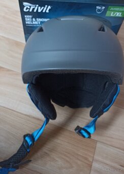 Dětská lyžařská helma. - 2