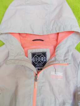 Krásná jarní bunda C&A vel.140 - 2