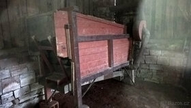 2X stará mlátička. - 2