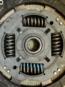 Spojka LUK 622333600 - 2