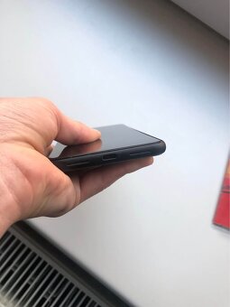 NETESTOVANÝ Google Pixel 4 XL - 2