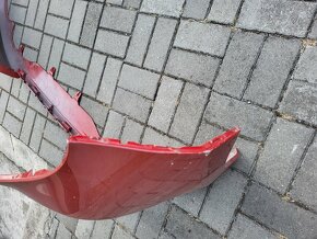 Nárazník toyota yaris - 2