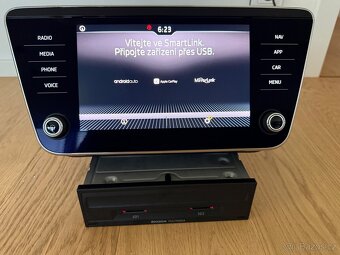 Radio s navigací Amundsen pro Škoda Superb 3 - 2