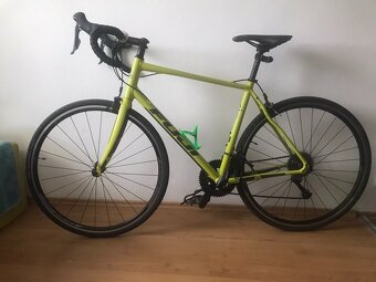 Predám cestný bicykel FUJI Sportif 2.1_REZERVOVANÉ - 2