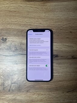 iPhone 12 64GB - v originálním stavu - 2