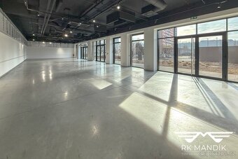 Pronájem obchodní prostory, 431 m2 - Praha - Karlín - 2