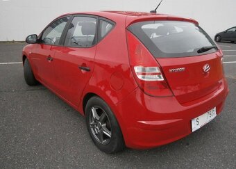 Hyundai i30 1.6 CRDI, r.v. 7/2009, klima, ALU kola, nová STK - 2
