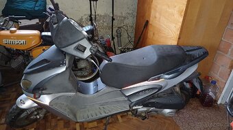 Benelli Velvet 125 - 2