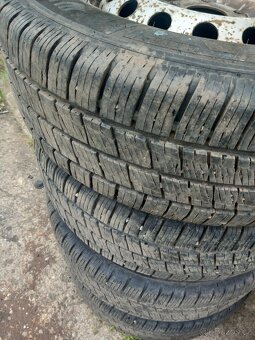 Renault trafic vivaro sada 215/65R16c - 2