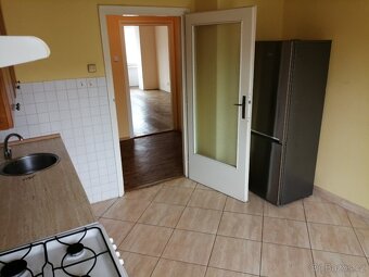 Pronájem 3+1, ulice Merhautova, Černá Pole, 80 m2, balkon, k - 2