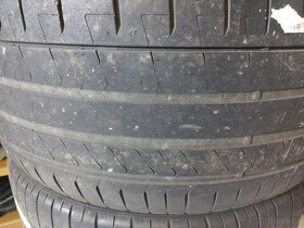 Bmw X7 pneu letni 275/ 40/ 22 a 315 /35/ 22 - 2