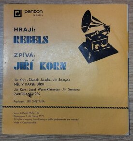 Rebels - Měl v kapse díru / Zakopanej pes (SP) - 2