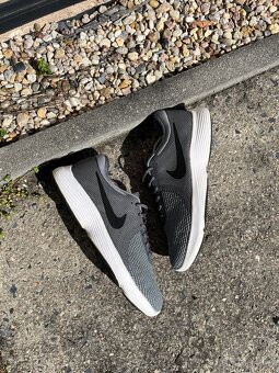 Boty Nike Revolution 4 - 2