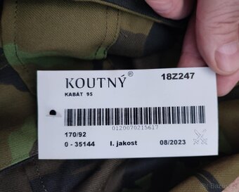 VOJENSKÝ KABÁT AČR S KAPUCÍ - 2
