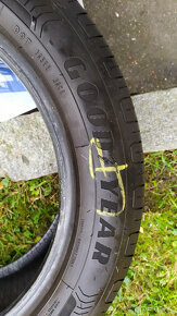 Prodám letní pneu Goodyear Grip Performance - 2