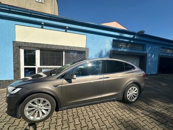 Tesla Model X, dobíjení zdarma SC01 - 2