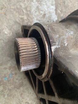 Úhlová rozvodovka Hyundai/Kia pro automatickou převodovku - 2