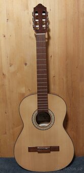 Klasická kytara s pouzdrem a ladičkou - 2