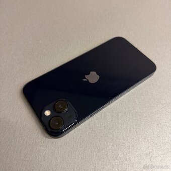 iPhone 13 128GB černý, pěkný stav, 12 měsíců záruka - 2