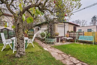 Prodej rodinného domu se zahradou a samostatnou garáží v obc - 2