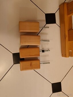 zábrana na postel Domestav, zvyšující podložky - 2