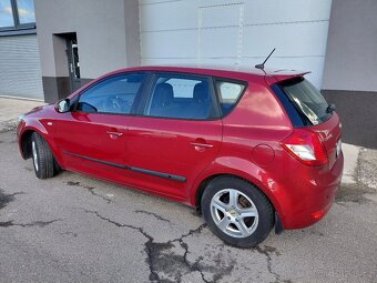 Kia Cee´d 1.4i 16V 80kW 160 000km- GARANCE, TOP CENA, PĚKNÁ - 2
