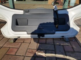 Seat Ibiza 6J - 2010, třetí dveře kompletní,neposkozene - 2