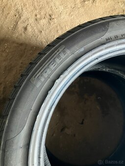 2ks zimní PIRELLI SOTTOZERO 245/45R19 - 2