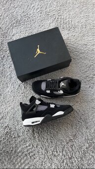 Air Jordan 4 Retro White Thunder - 2