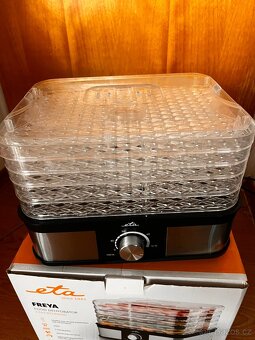 Sušička potravin - 2