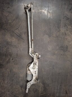 Tuareg / Cayenne 2012 - mechanismus stěračů - 2